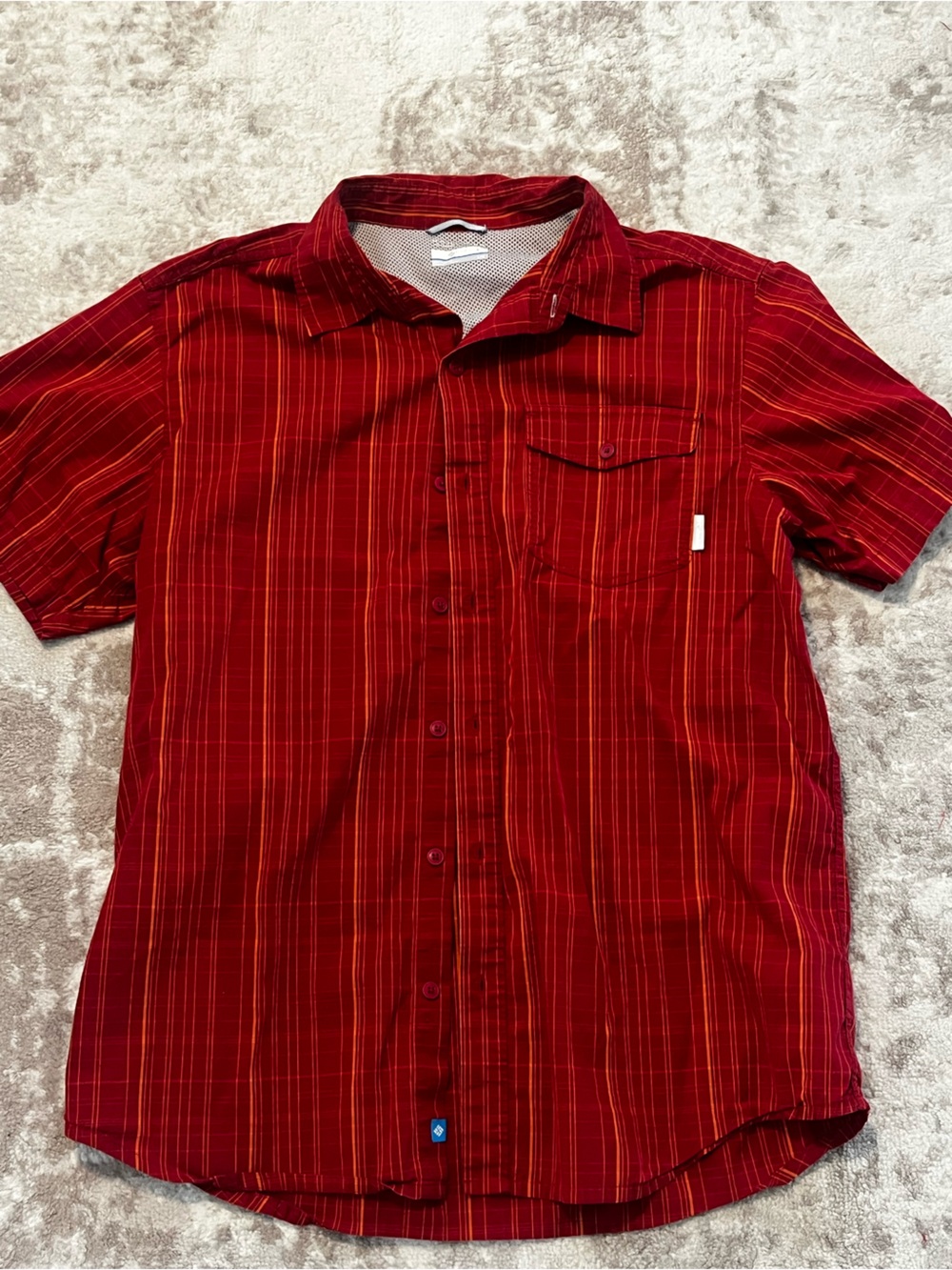 Columbia Mens Large Red Plaid Short Sleeve Button Up Shirt Omni Wick Vented Hiki